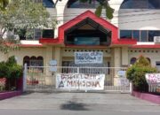Mahasiswa Segel Universitas Darma Agung, Minta Pemerintah Tak Lakukan Pembiaran