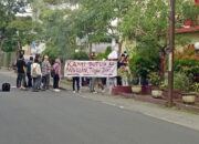 Mahasiswa UDA Duduki Gedung Biro Rektor